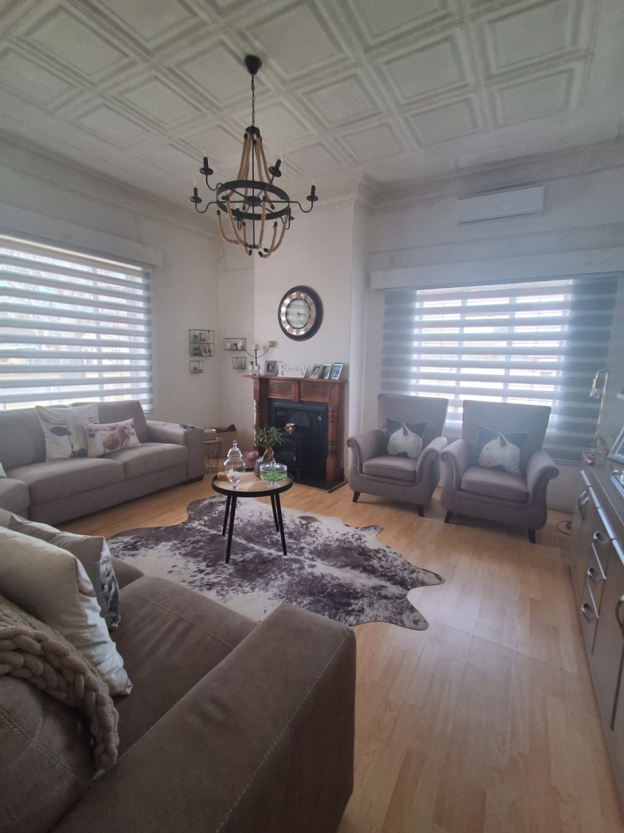 5 Bedroom Property for Sale in Villiers Free State